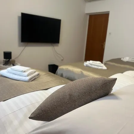 Gostinjska kuća Lazaret 4*